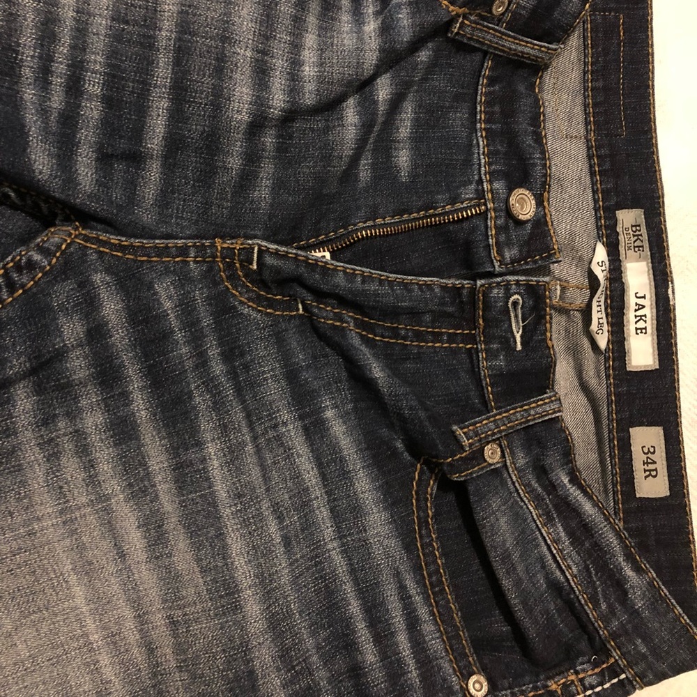 Buckle Jeans